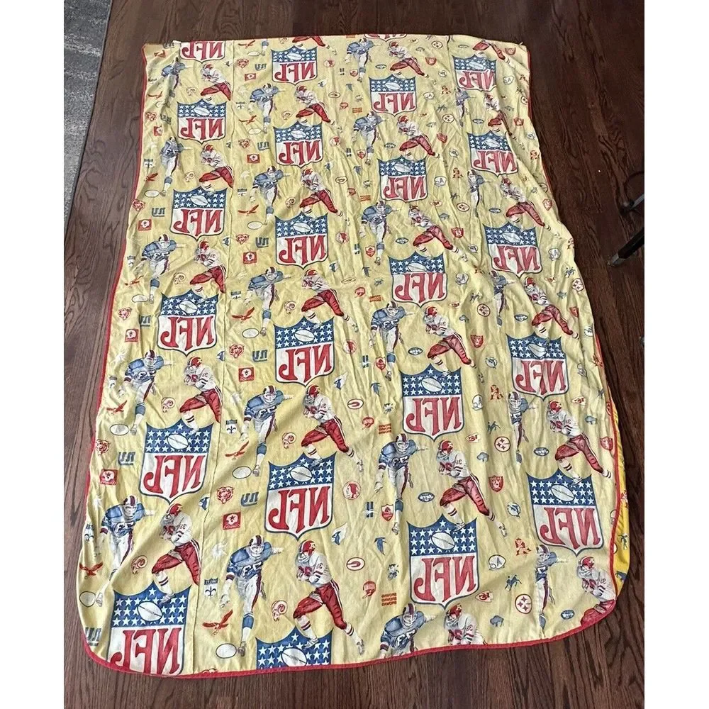 Vintage 60's 70's NFL Sears Cotton Poplin Bedspread/Blanket Football Full/Dbl‎